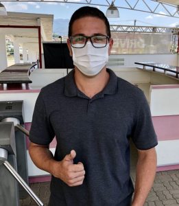 Douglas estava desempregado há 1 ano e comemora contratação na Águas do Rio.