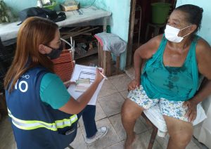 Águas do Rio inicia cadastramento de tarifa social para moradores do Morro do Querosene, em São Gonçalo