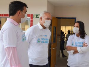 Prefeita e diretores da Águas do Rio